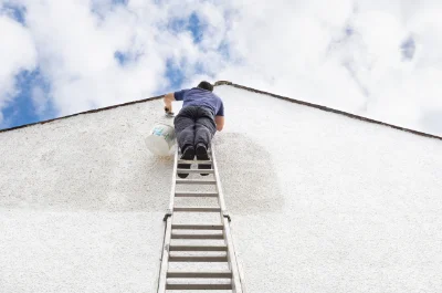 Peinture extérieure à la Canourgue — façades et ravalement